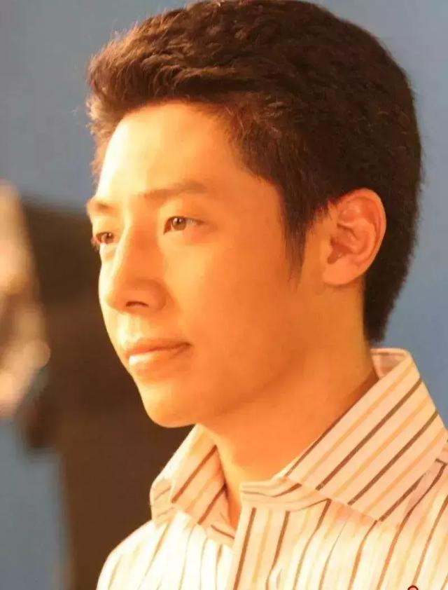 「撒贝宁」从央视名嘴到\芳心纵火犯\，\藏\13年的撒贝宁在\被辞退\后现原形