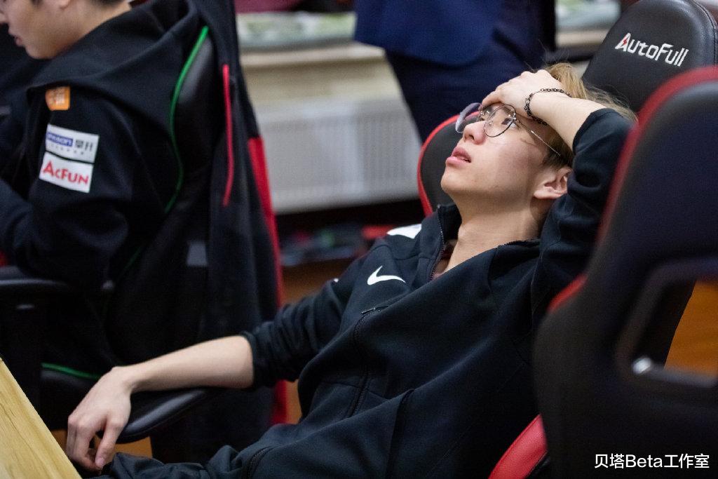 tes战队▲WE败给TES后，3位队员当场落泪痛哭！上单morgan心态炸了