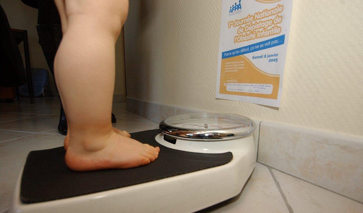 尿酸|尿酸偏高的人,身体或有4个表现,若一条不中,说明尿酸还算稳定