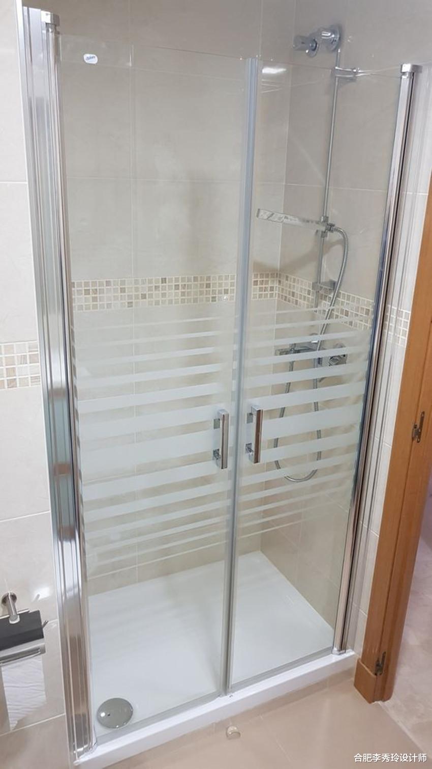 #淋浴房#装修完才发觉淋浴房没地储物！借用淋浴房玻璃隔断，挂个篮子搞定