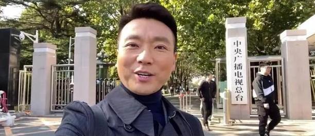 |康辉：人这一生，最值得交往的朋友有三种，最后一种很难遇到