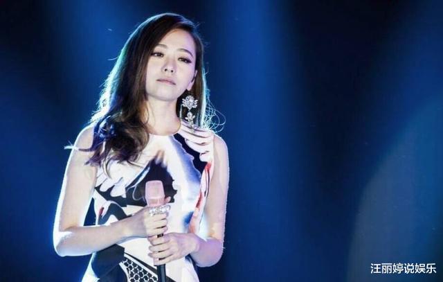 张靓颖|前夫冯轲开启新故事，张靓颖不被妈妈祝福的15年感情，真值得吗？