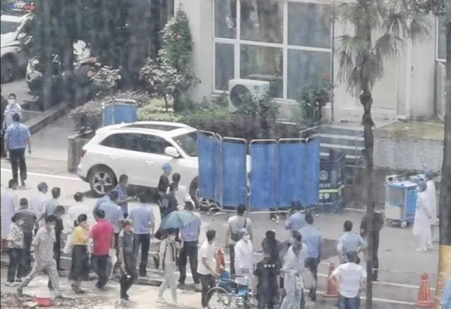 护士|武汉协和坠亡护士系家中独女，家属哭到晕厥，查看监控被院方告知坏了