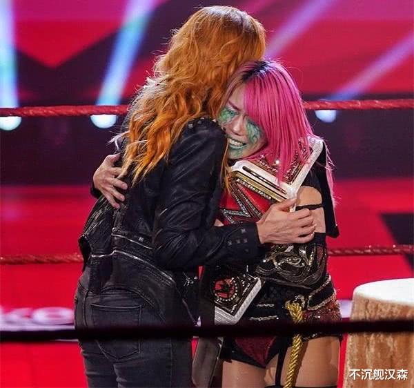 贝基▲WWE贝基林奇宣布怀孕,放弃女子冠军!明日华再度登顶