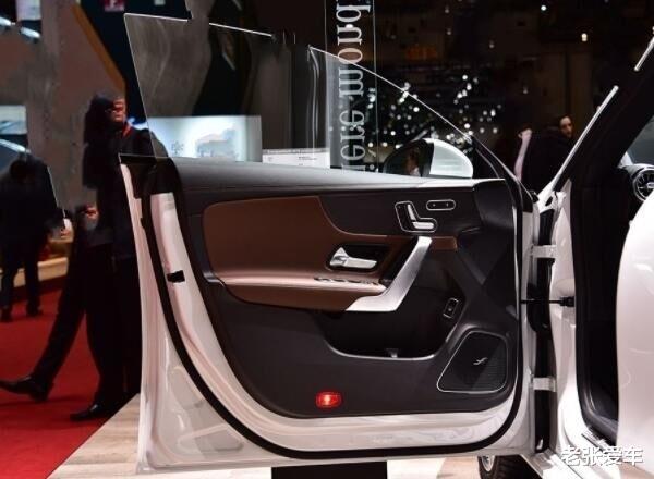 奔驰cla级|7个月没白等，这车跌到20.08万，开出去，看车标要比迈腾上档次