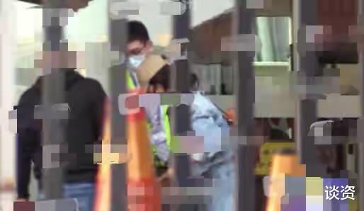 孟美岐|江一燕被曝疑隐婚生子，带一岁萌娃现身机场，引网友猜测