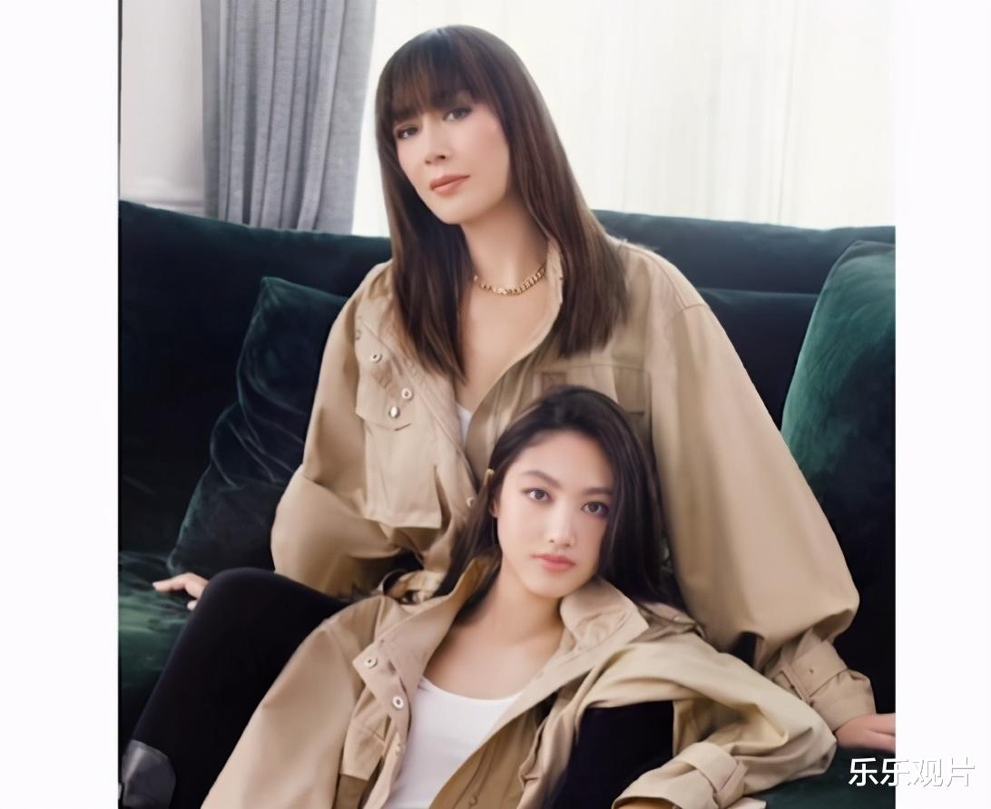 任达华|任达华15岁女儿资源超好，进军时尚领域，有望成为新名模
