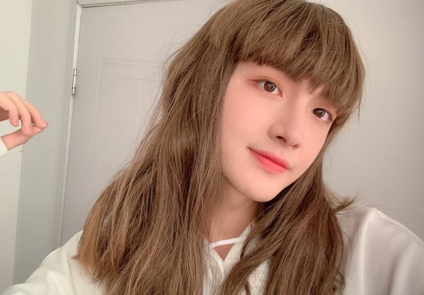 r1se|R1SE成员若换女装，焉栩嘉日系、刘也高冷女王、任豪电影大女主