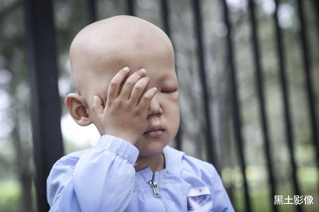 黑土影像|4岁男童眼中长“脏东西”把一只眼球冲破，另一只眼恐怕也保不住