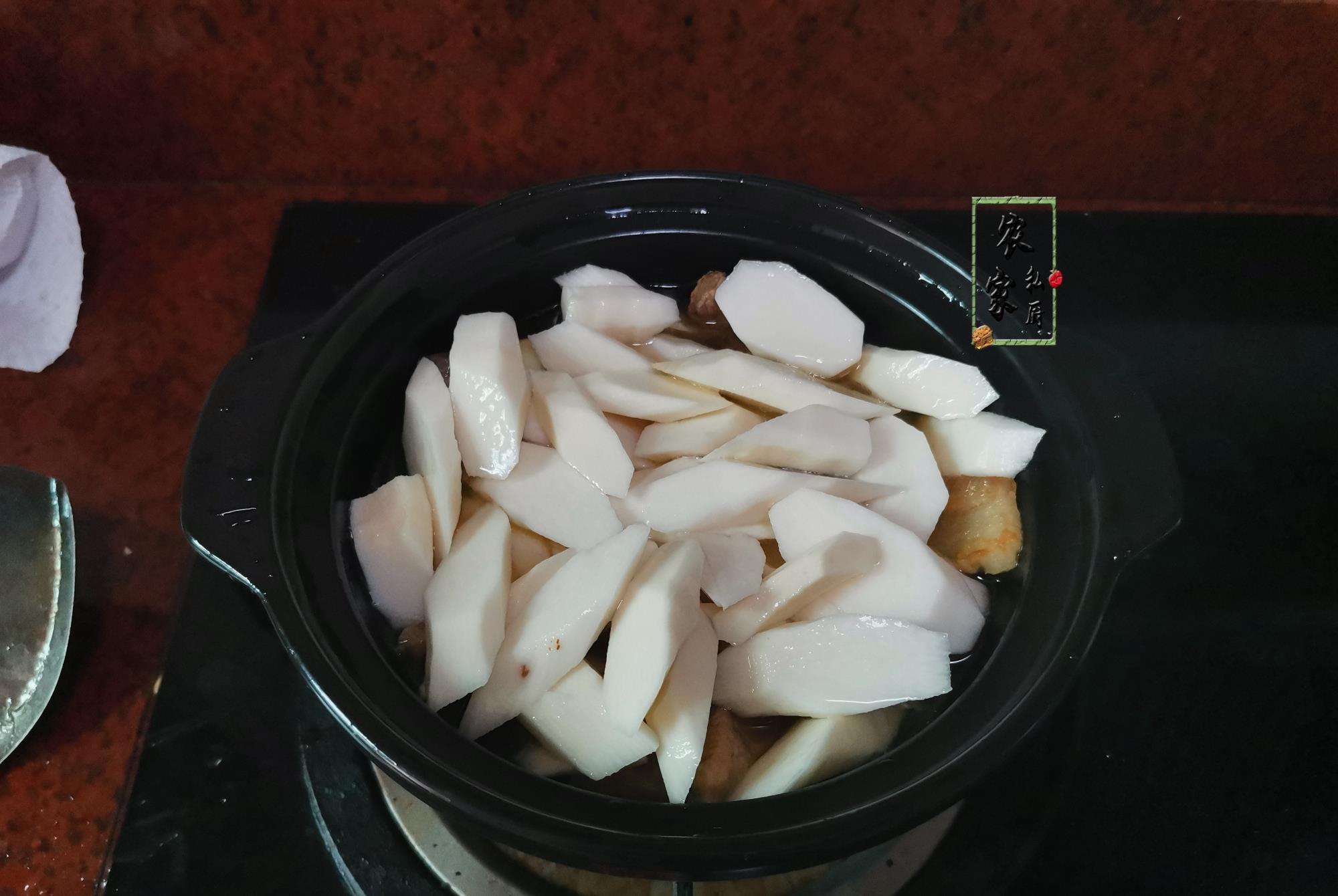 蛏子|人们称它“小人参”，现在正大量上市，加肉焖一锅，比莲藕还养胃