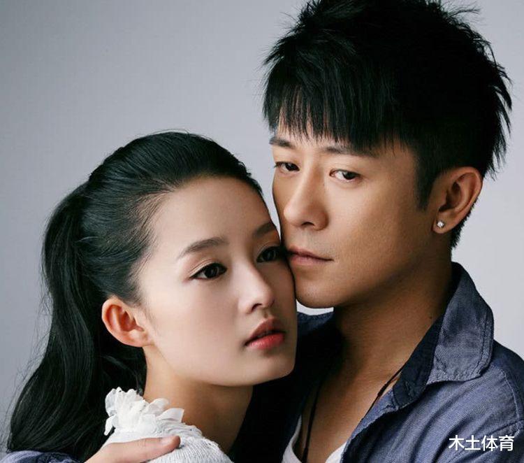 「张嘉译」亲妈干妈都是导演，捧他17年都没红，改名后被张嘉译带火