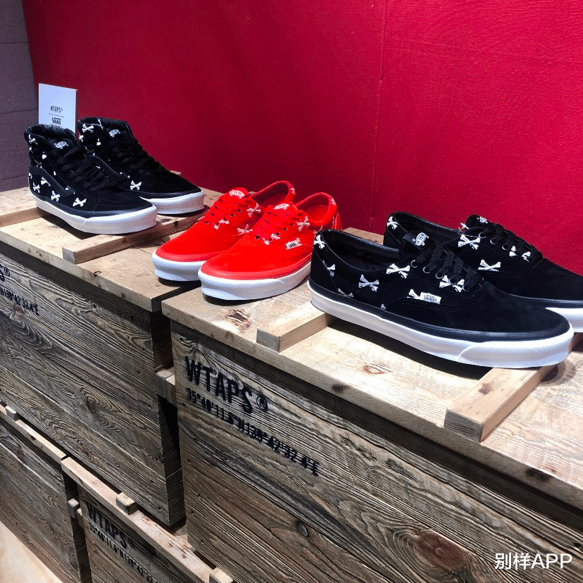 娱乐圈|“余文乐”靠“春娇”吃老本！打卡抖音，带货WTAPS？