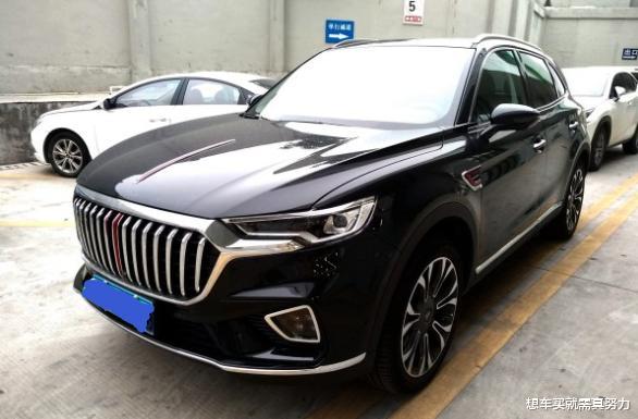 大众途观■开23万元的红旗HS5回家乡，一些朋友看到车后非要揭开发动机护板