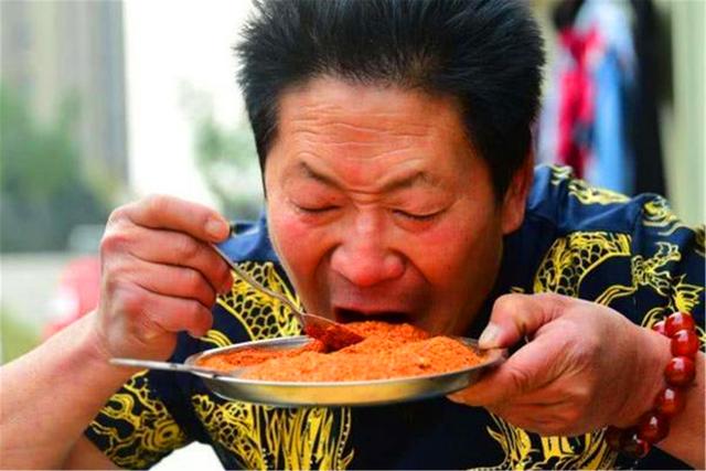 辣椒▲“中国辣王”李永志，不听医生劝，一天要吃5斤辣椒，如今怎样了？