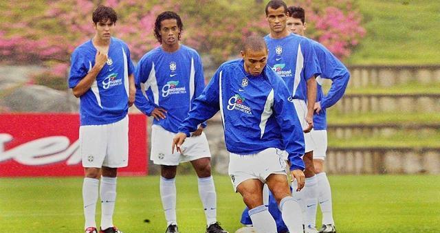 【巴西队】深度解析：六七成实力就够！巴西3R是世界杯足球史的最强组合？