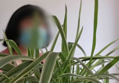 『重婚罪』跟两男结婚，连生4个娃，女子：当年我太年轻，任性才嫁了人