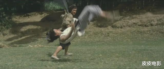 首映▲李连杰与黄秋燕因《少林小子》情定终身，离婚后黄秋燕曾住地下室