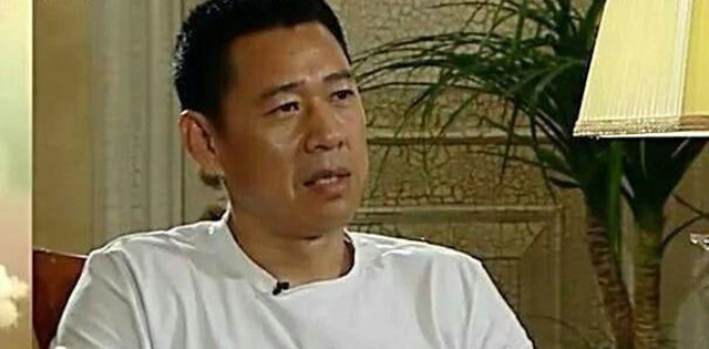 张博宇|比起自毁前程房祖名，被父亲张丰毅看不起的张博宇才是真豪横