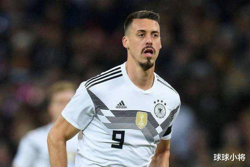 [荣昊]曾经的武汉籍国脚加入天津泰达，新赛季需要忘记过去，重新起航