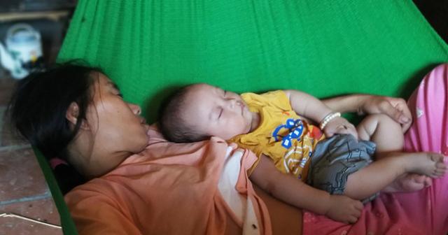 睹图|智障女儿怀孕不知孩子父亲是谁，母亲不想让她再受伤害为其做绝育