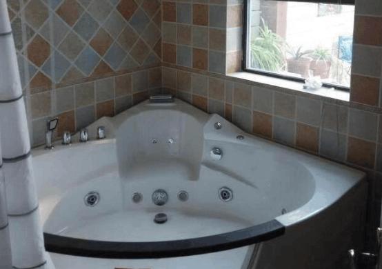 ：当初买了顶层复式楼，家人全部不同意，装修完后他们都不出声了！