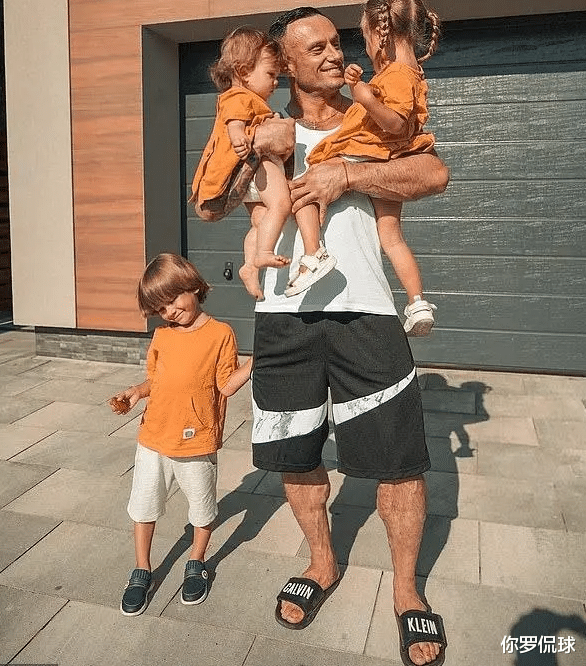 隔离|那个坚信“新冠不存在”的健身网红，最终死于新冠，生前直言后悔