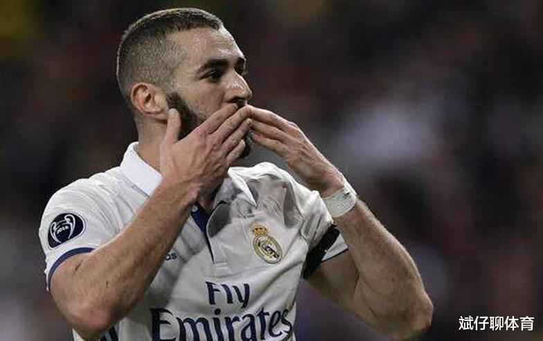 皇家马德里|2-0,西甲冠军悬念一战终结!VAR连续2次帮皇马 14年神奇纪录诞生