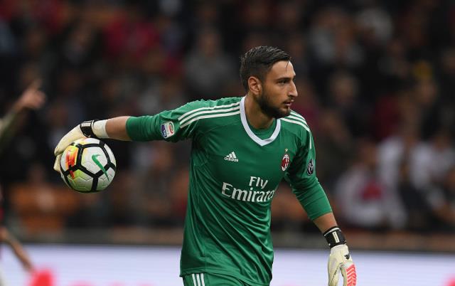 [米兰]切尔西“换门”8000万先生+现金购米兰门神，网友：火了5年才21？