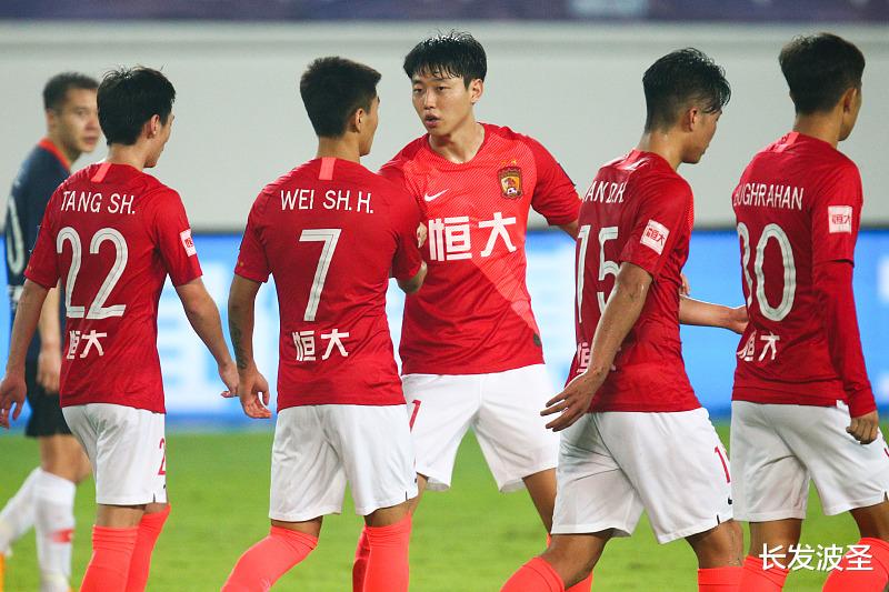 『中超』中超格局巨变! 冠军之争二龙戏珠，国安苏宁当代或沦为降级热门