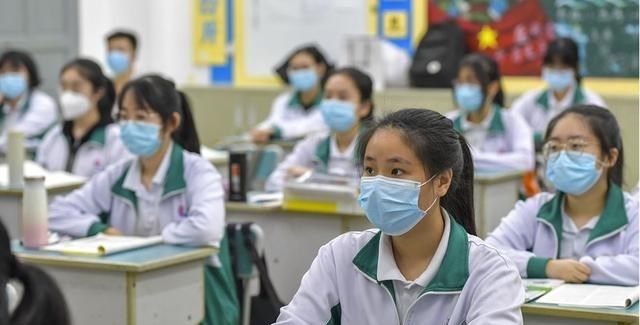 ##有老师说，高考比一模考试高出30分左右，这是真的吗？有何依据？