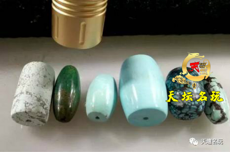 绿松石|名玩实验室-泡水、紫外灯法能鉴别绿松石真假？原来真相大白是这样