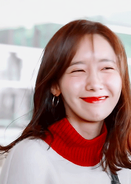 眼妆|Lisa前队友曾被YG拒绝出道？她用2年时间换了张脸，高级了“1000倍”！