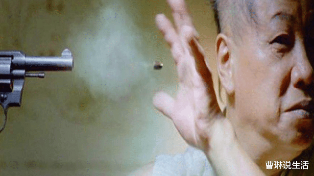 『』拿手指堵住枪口，子弹真的射不出来吗？专家给你答案