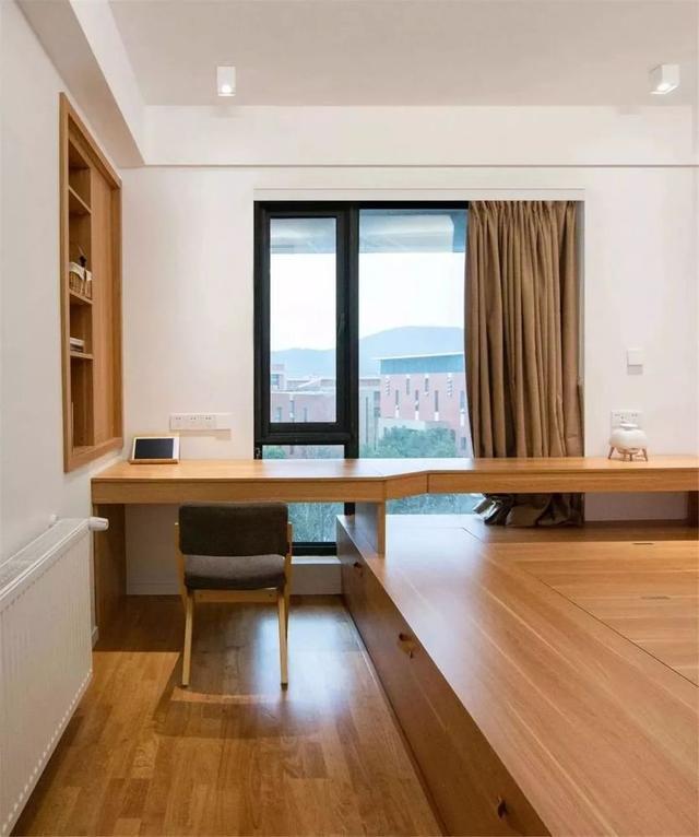 |客厅没有沙发，舍弃了电视墙，看了他的89㎡家，后悔自己装修早了