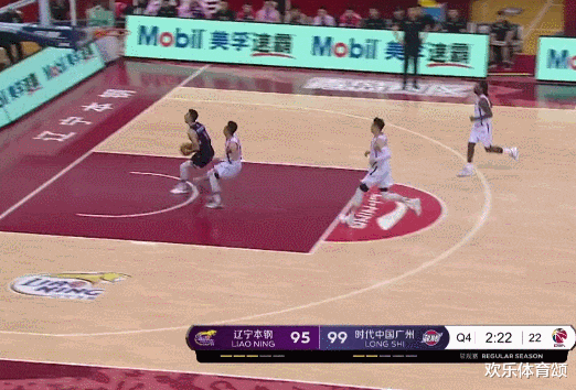 辽宁男篮▲空篮不进！最后2分钟遭弃用，辽宁最大毒瘤出现了，郭士强想哭就哭吧