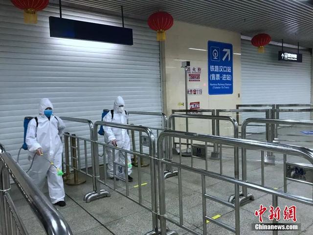 #肺炎#新冠肺炎未来更像非典还是甲流？啥时能摘口罩？专家组回应