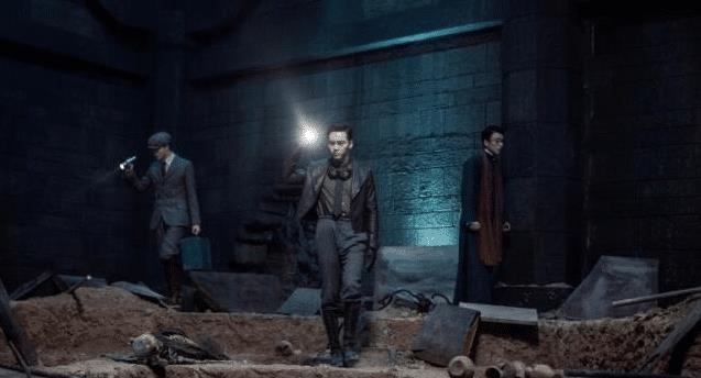 南派三叔@击败《黄金瞳》,碾压南派三叔,这部神作评分9.7,越看越过瘾!