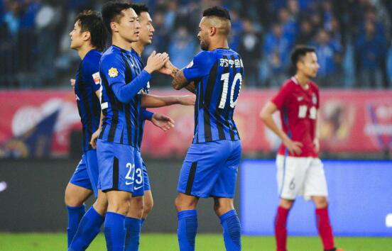 江苏苏宁|苏宁两大功勋新赛季或将淡出一线队!一人资历显赫曾入选国足