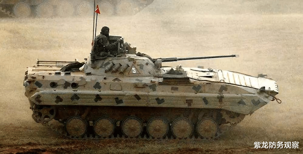 印度|持续不断向北方增兵，大批战车冲进边境河谷，印度已做好开战准备