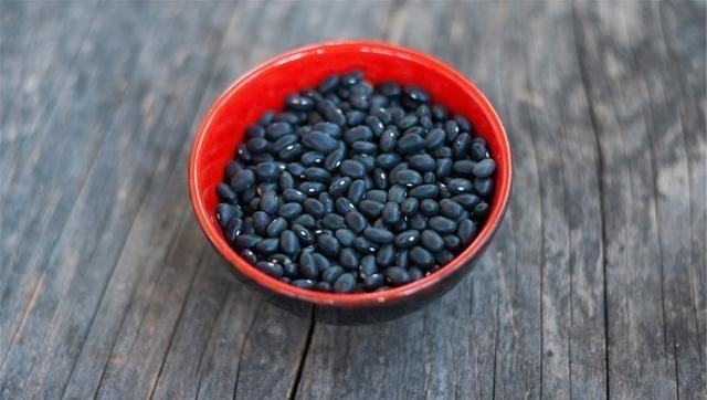 肾病|肾病是“吃”出来的？直言：3物请及时拒绝，或能给肾“加把劲”