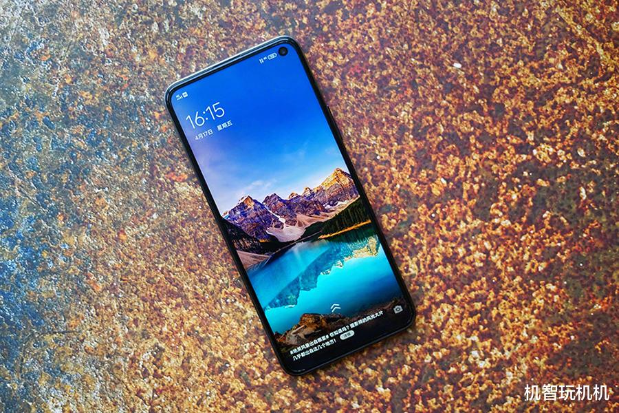 iqoo|国庆购机指南：最强性能/拍照/快充全都有，价格却超香！