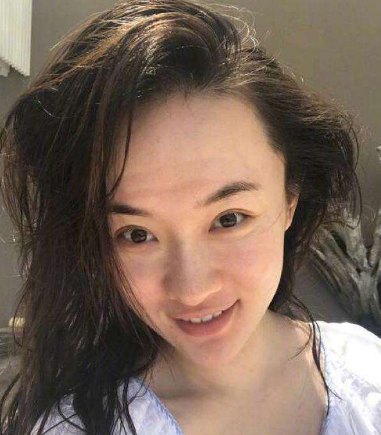 严选 老得快的人，脸上易出现这3种“丑态”，不想未老先衰，女人要注意!