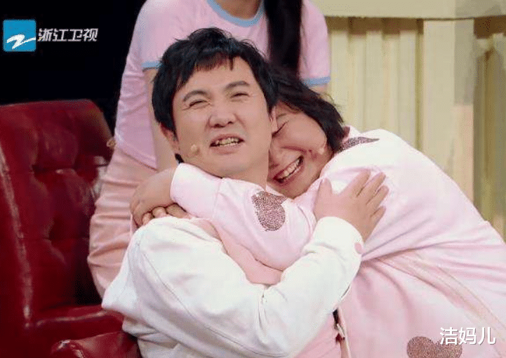 贾玲：录户外综艺怕皮鞋踩脏，在农田里铺起红毯，这对喜剧演员被骂惨了