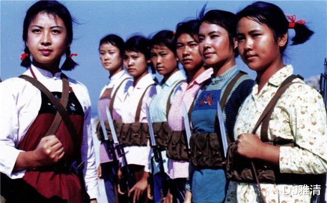 「海霞」45年后，老电影《海霞》演员今昔照，5位美女已老，多位老戏骨已去世