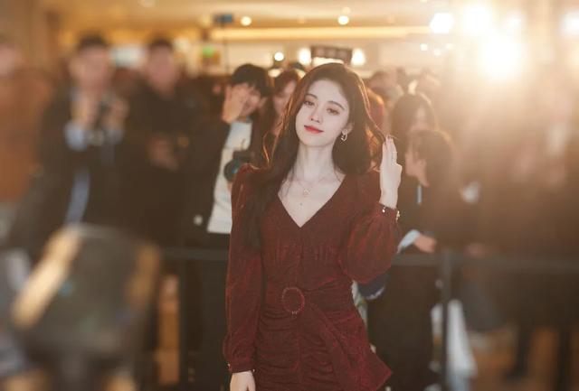 「刘亦菲」碰瓷刘亦菲，惹怒王思聪，这位绿茶还要演到几时？