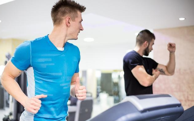 自媒体|自媒体的大神们，是如何做到月入几万的？听听大神们怎么说