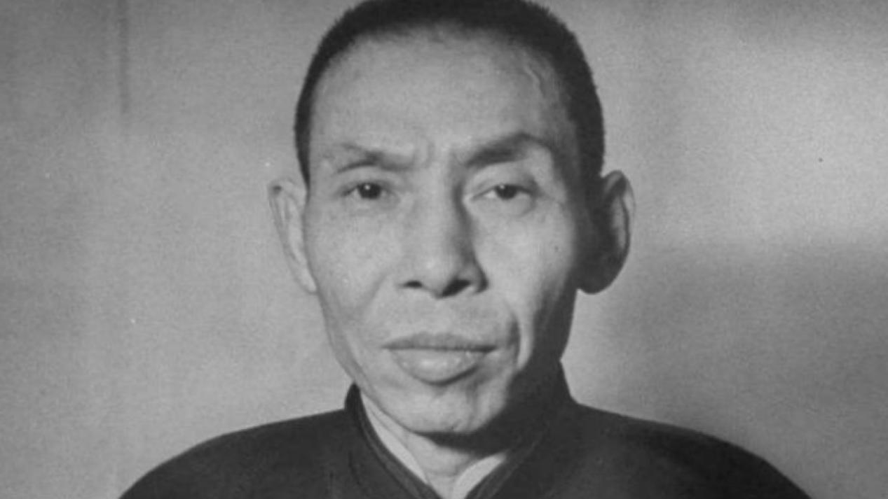 「张学良」张学良在上海被斧头帮威胁，无奈请杜月笙出面，7个字就解决了