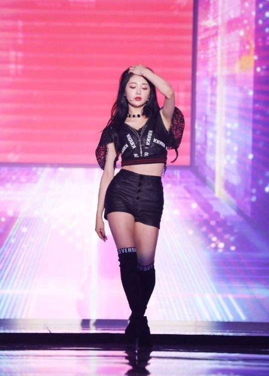 |她在韩国卖命了8年,竟然不承认自己是中国人,现在厚着脸皮回国圈钱