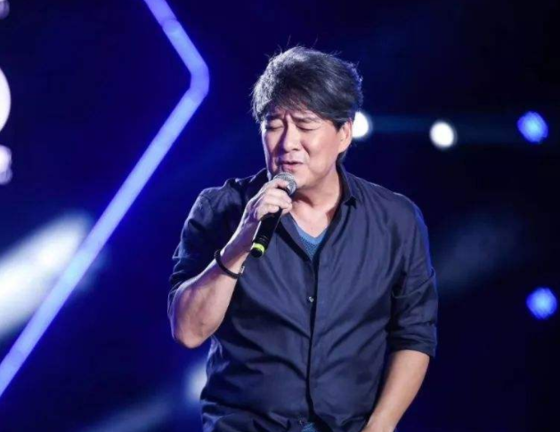 周华健|周华健藏了30年的儿子，竟是我们熟悉的他，还参加过中国好声音