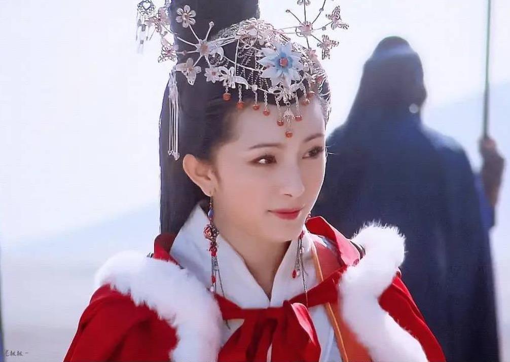 杨幂|杨幂的颜值巅峰，不是晴川、夕瑶和白浅，而是12年前被遗忘的她